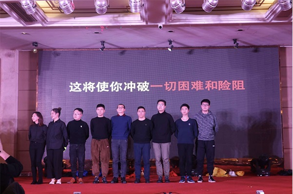 1566184702424728PXa2.jpg wh8.jpg